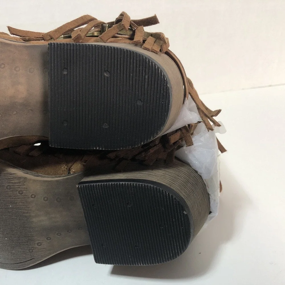 Very G Women's Tan 